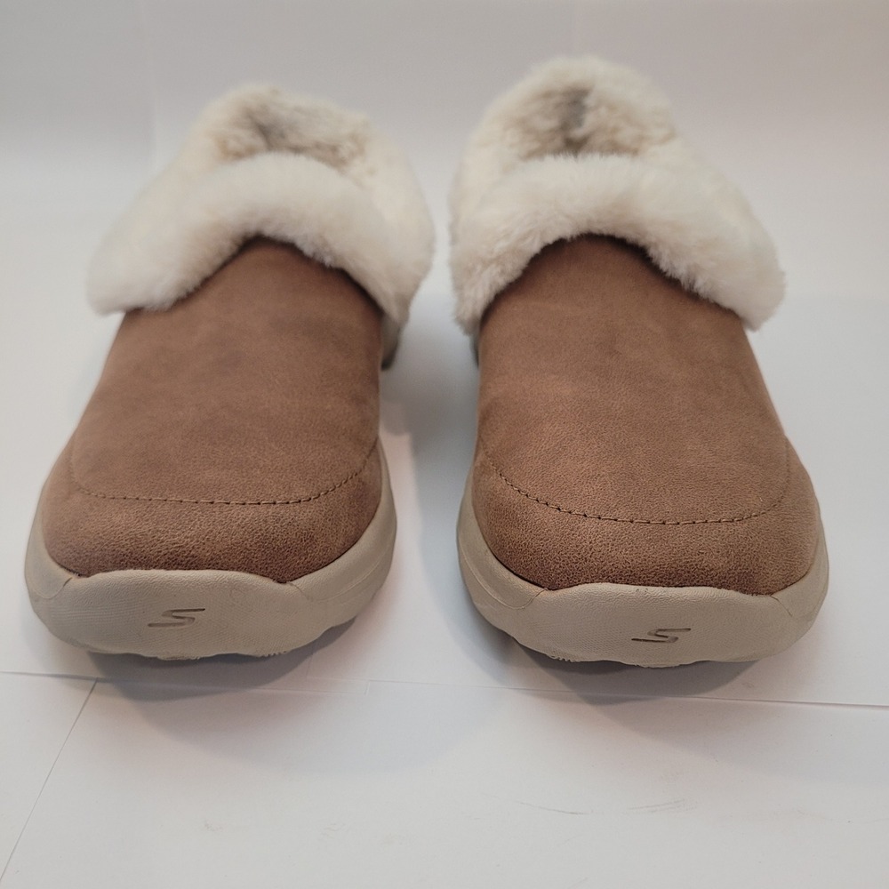 Skechers GO Walk Lounge Mules Women Size 6 Chestnut Brown‎ Faux Fur Trim 175057 - Picture 3 of 8